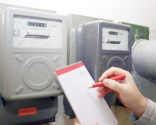 Din 2013, electricitatea se scumpeşte pentru populaţie